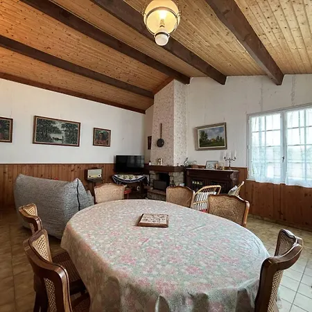 4 Pieces Oleron 6 Couchages Denis D'oleron Sdo000-162 Villa